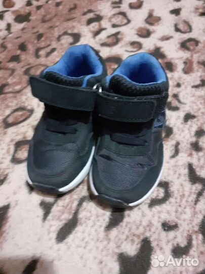 Кросовки детские 22 размер