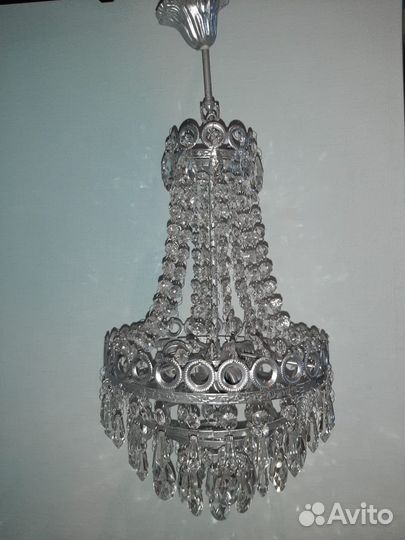 Люстра бутафорная