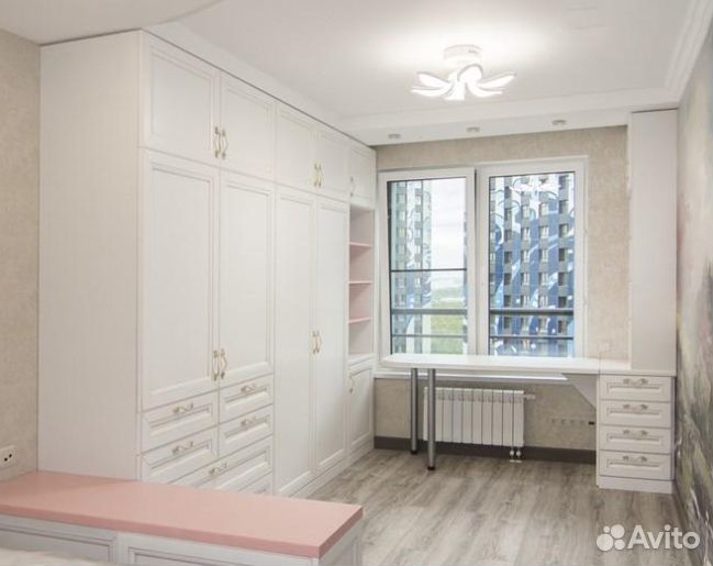 Рабочая зона у окна