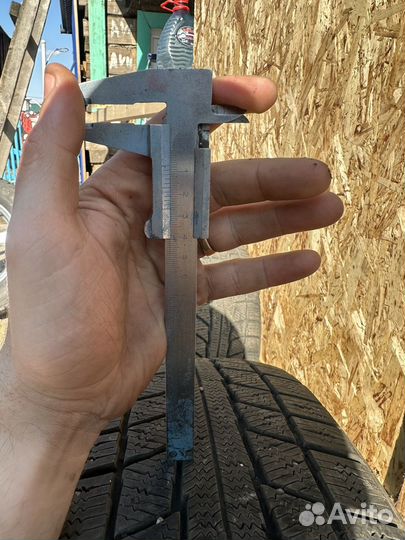 Triangle Snow-LL01 255/65 R17