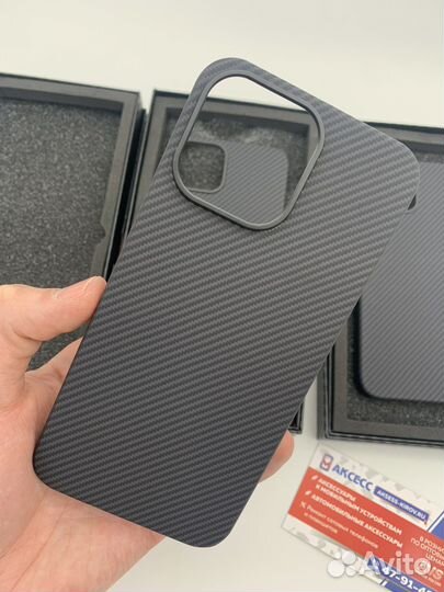 Карбоновый чехол для iPhone