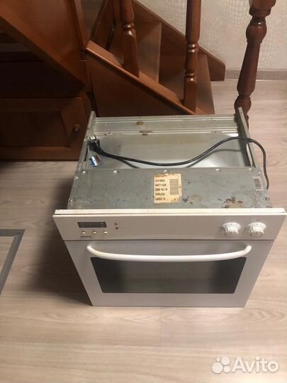 Встраиваемый духовой шкаф