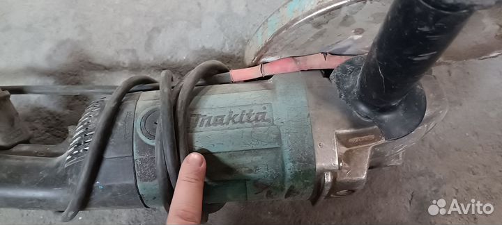 Ушм болгарка Makita 230