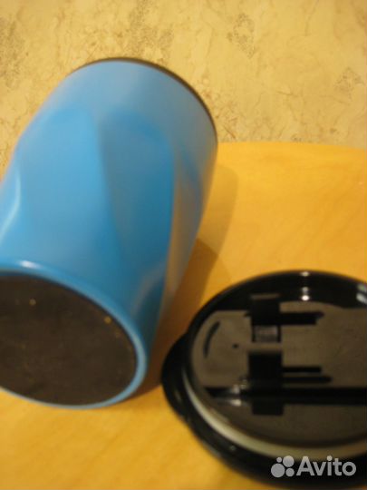 Термокружка новая голубая, лёгкая и удобная