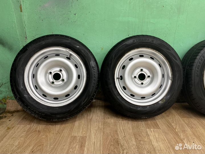 Продам комплект летних колес Solaris Rio