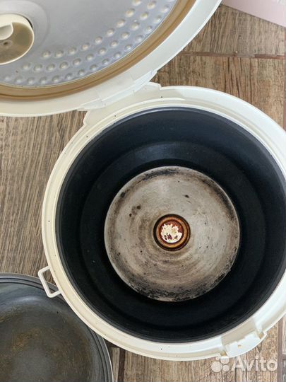 Мультиварка redmond (под ремонт или на зап.части)