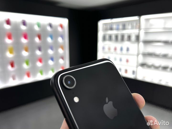 iPhone Xr, 64 ГБ