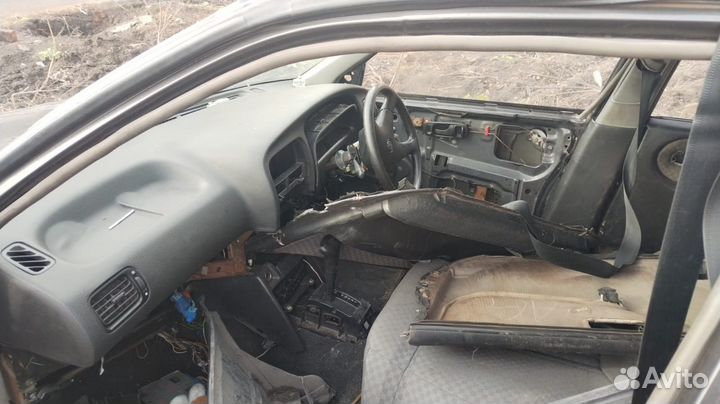 В разбор Nissan primera p10