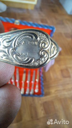 Столовые приборы