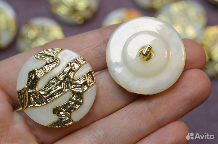 Пуговицы 30 мм