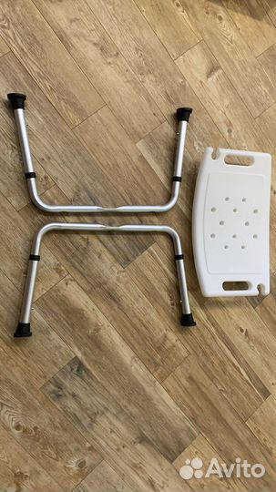 Стул в ванну для пожилых