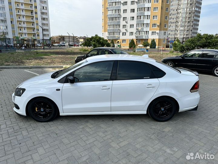 Volkswagen Polo 1.6 МТ, 2012, 368 000 км