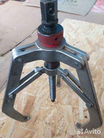 Съёмник трёхусый двухуровневый, 9