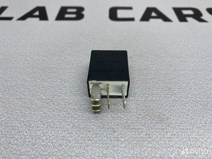 Реле Audi A6 C6