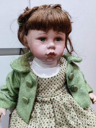 Кукла фарфоровая большая