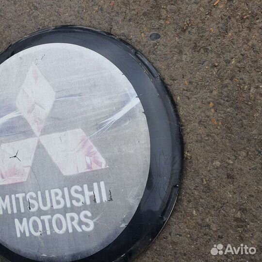 Колпак запасного колеса хром mitsubishi pajero2