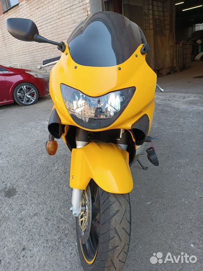 Мотоцикл Honda CBR600F