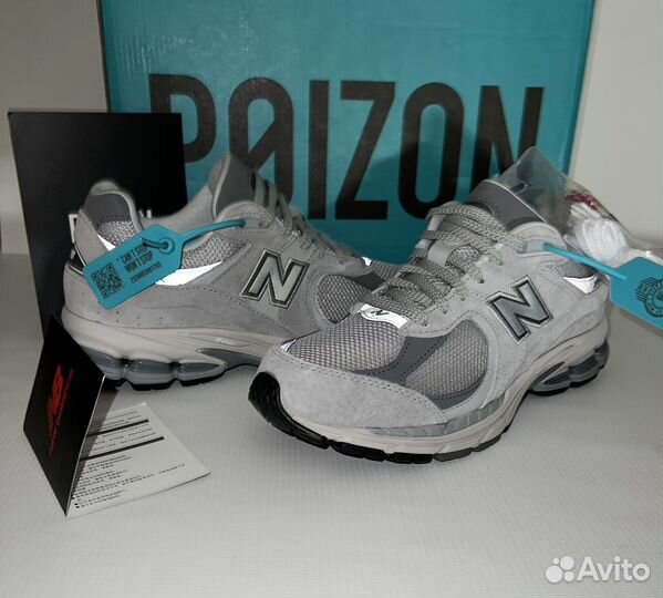 New balance 2002r