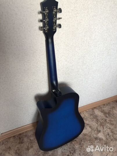 Гитара акустическая с металлическими струнами