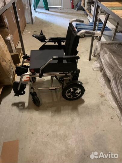 Кресло коляска с электроприводом