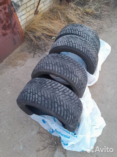 Arivo Ice Claw ARW7 245/45 R18 и 275/40 R18