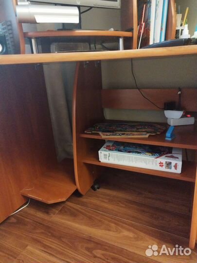 Компьютерный стол, угловой