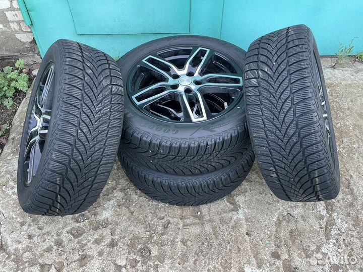 Колеса в сборе 235/55 R18 Зима