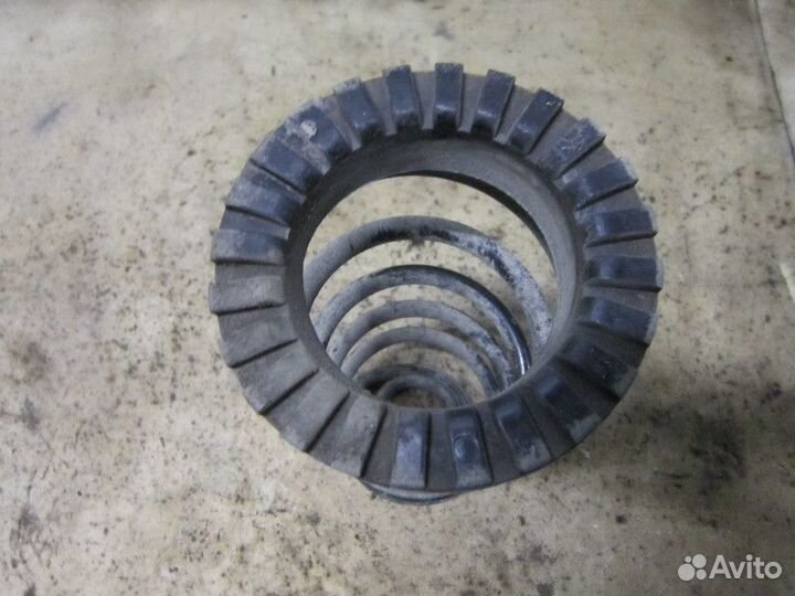 Пружина задняя Hyundai Getz 2002-2010 (553301C011)