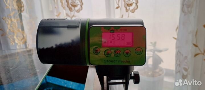 Автоматическая кормушка для рыб