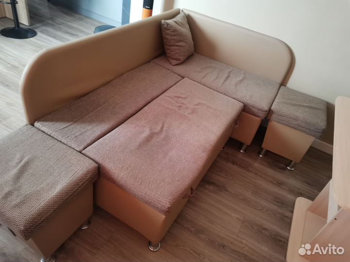 Кухонный уголок со спальным местом бу