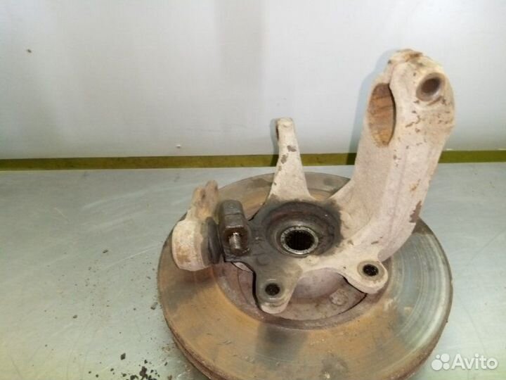 Кулак поворотный передний левый Ford Mondeo B4Y