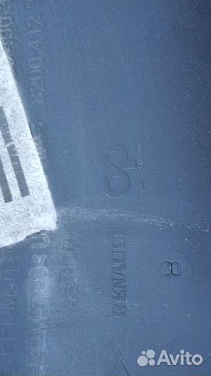 Накладка переднего бампера правая Renault Megane 2