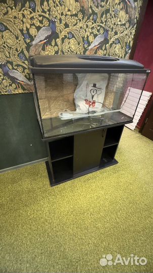 Аквариум с тумбой