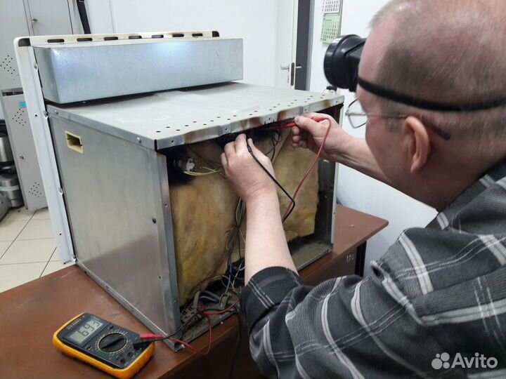 Мастер по ремонту духовых шкафов