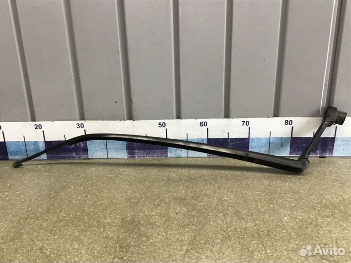 Поводок стеклоочистителя передний правый Mazda CX