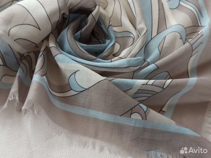 Платок Батист Модал Emilio Pucci голубой новый