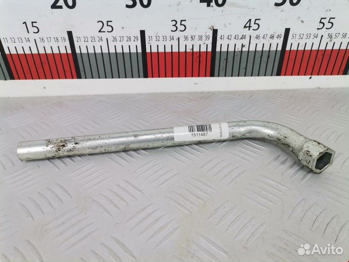 Ключ Volkswagen Passat B5 1998 4D0012219A