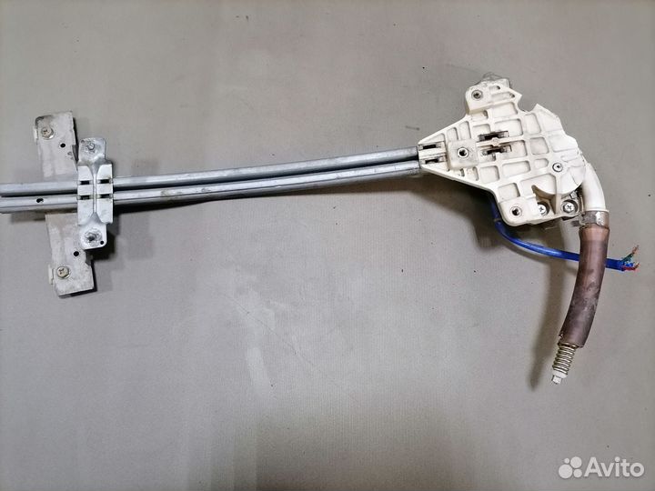 Cтеклоподъемн.передний Mazda 626 F2 2.2 GD 1987-95