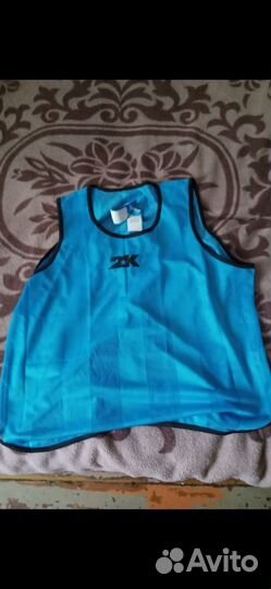 Манишки футбольные 4 шт новые размер L