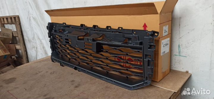 Решетка радиатора Mitsubishi L200 6402A534