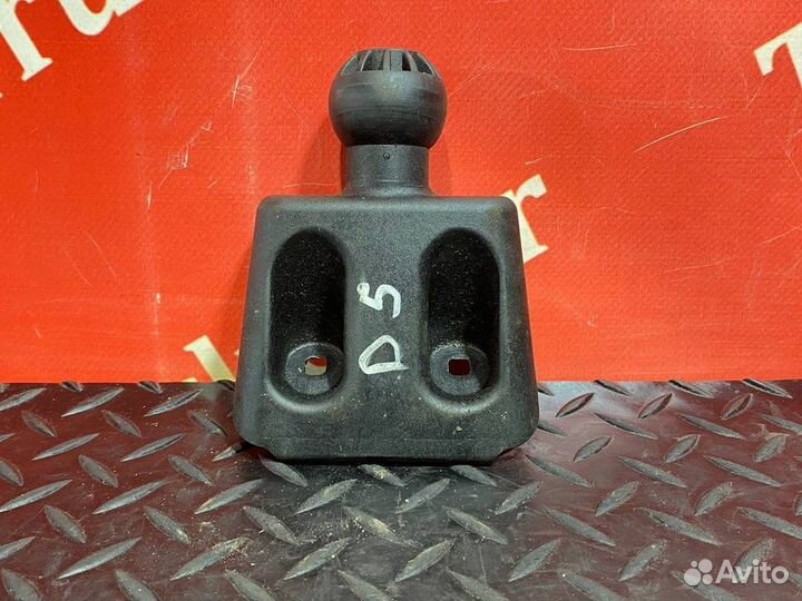 Кронштейн зеркала бордюрного Daf XF105