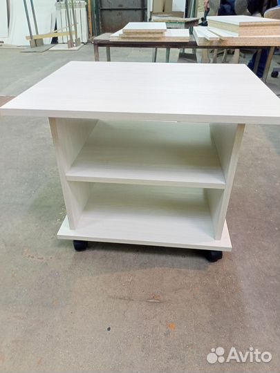 Стол журнальный