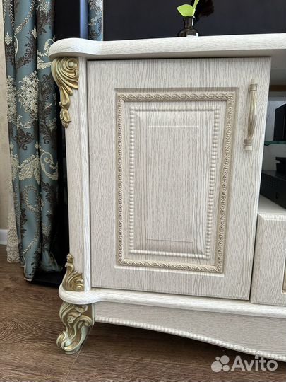 Комоды и тумбы под тв