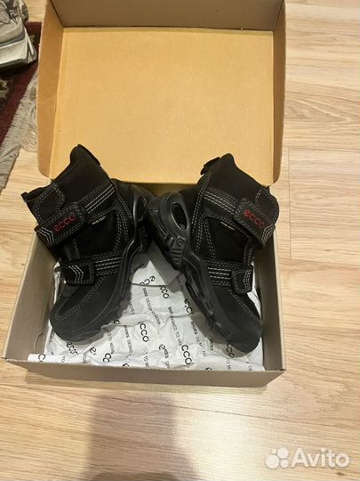 Кроссовки зимние