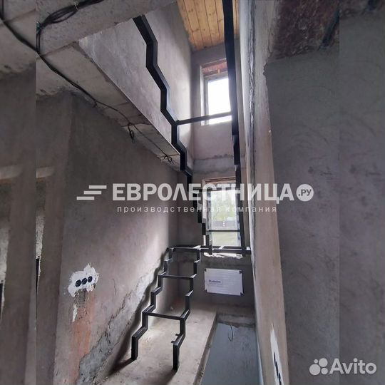 Лестница с пощадкой