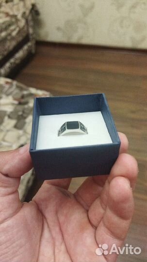 Серебряное кольцо мужское с камнем