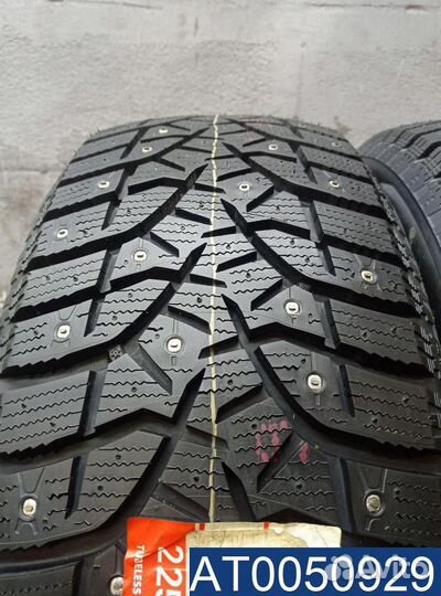Bridgestone Blizzak Spike-02 225/55 R17 98V