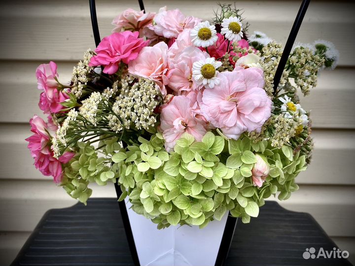 Букеты из садовых цветов