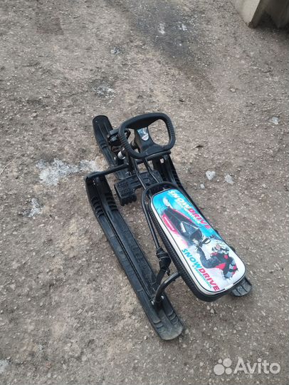 Детский снегокат с родительской ручкой