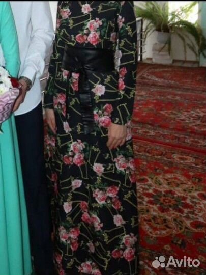 Закрытое платье